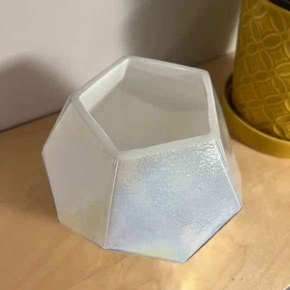Pier 1 opalescent candle holder/vase - Picture 1 of 6
